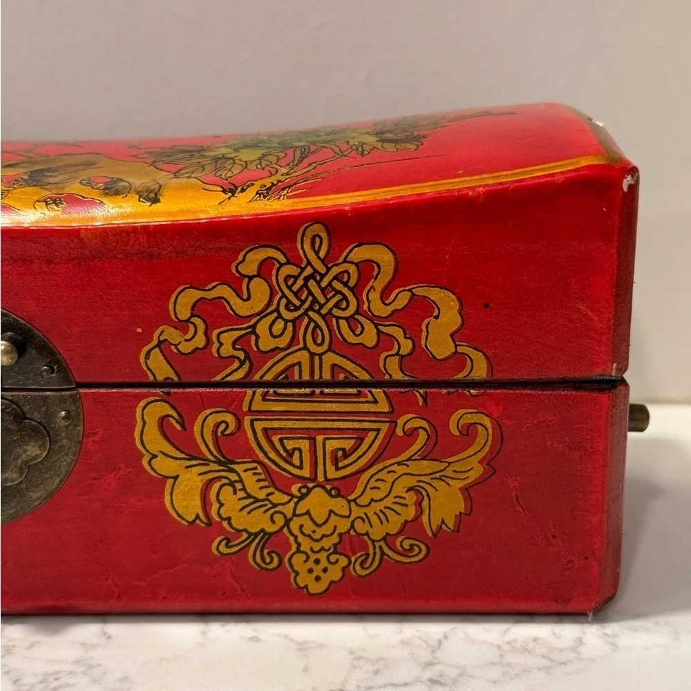 Chinese Jewelry Pillow Box